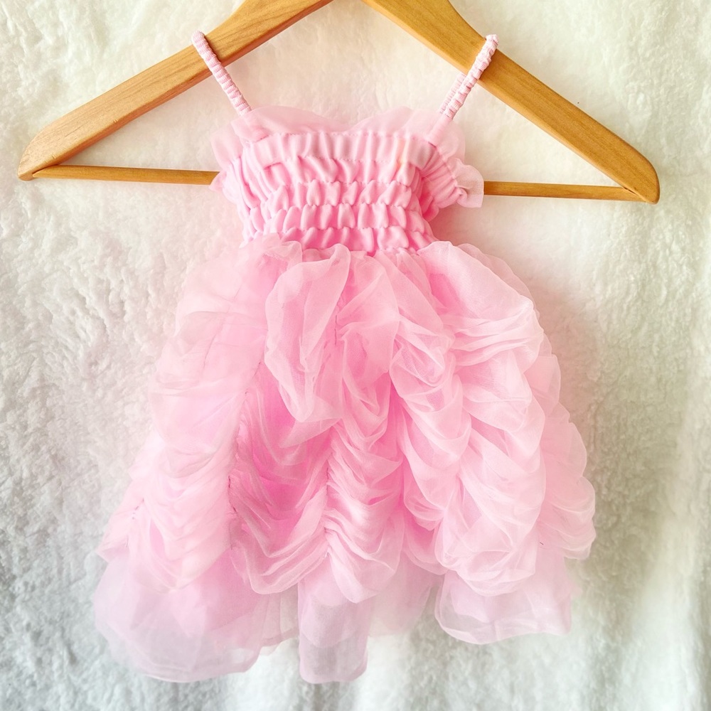 Pink puffy dress